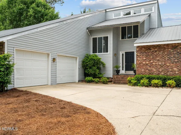 130 Edgewater Drive, West End, NC 27376