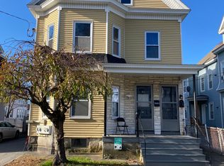 77 Fort Hill Ave Floor 3, Lowell, MA 01852