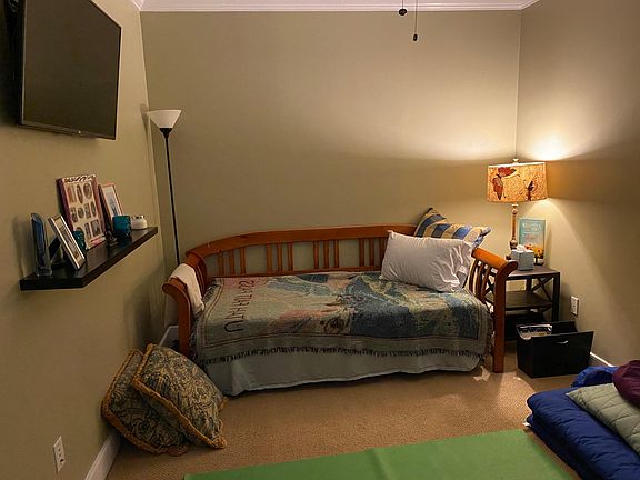 4th image of 120 Park Pl #120