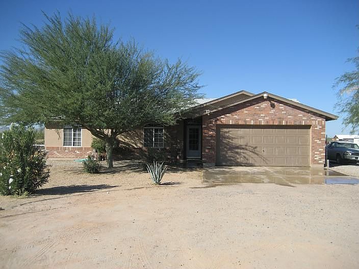 2nd image of 20646 W Elliot Rd