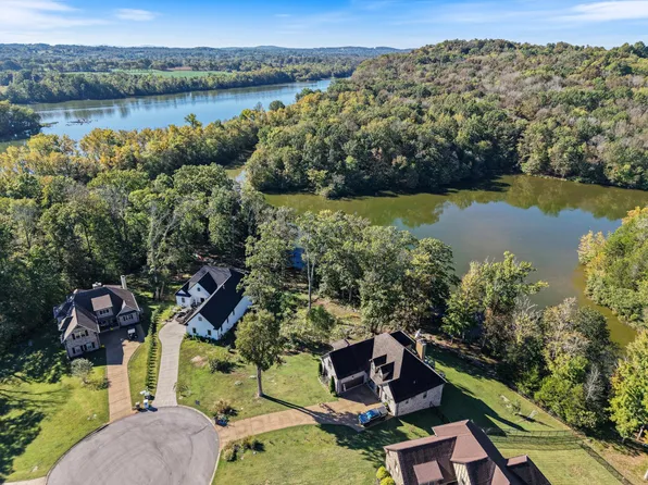 403 Zephyr Cv, Lebanon, TN 37087