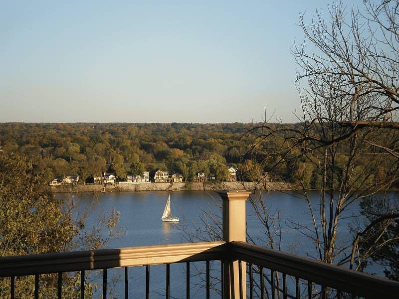 View overlooking Prospect, Ky