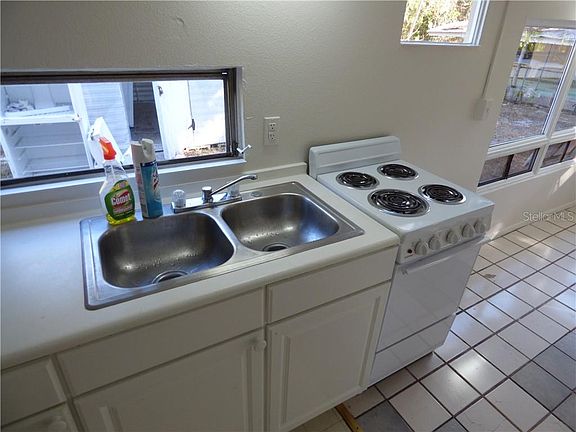 4th image of 7833 Palatine Dr