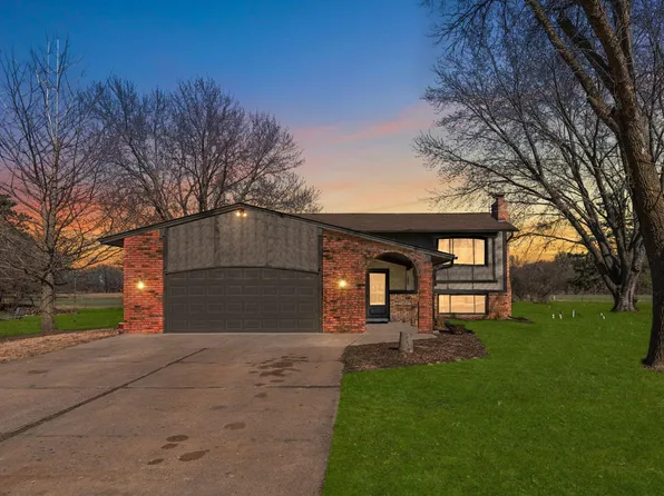 16609 Yakima St NW, Andover, MN 55304