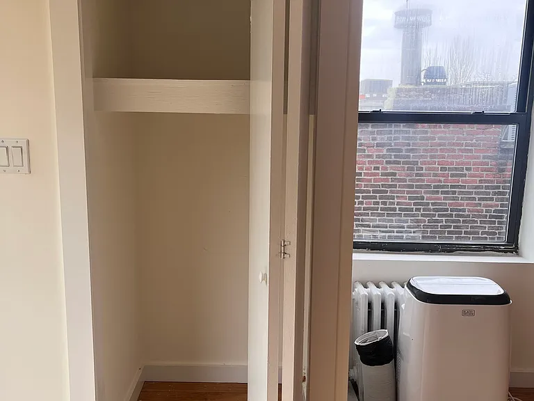 20 Sidney Pl #3B — Photo 10