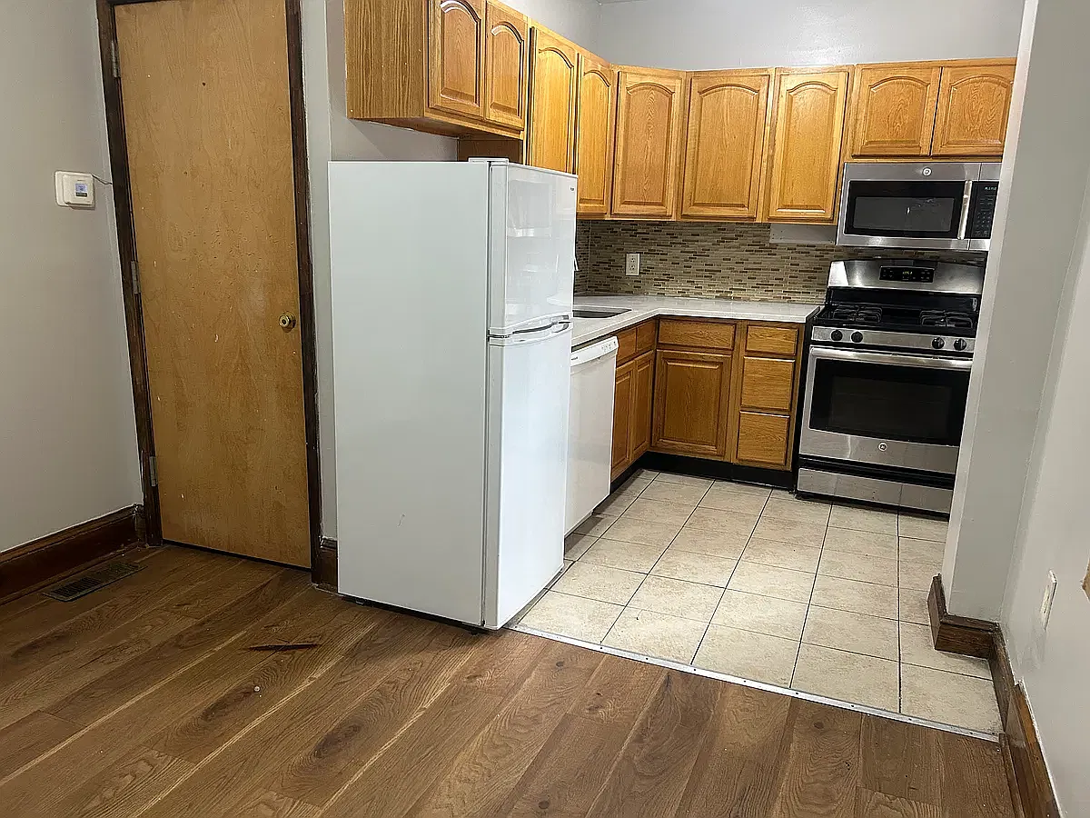 1 bed, $900 — Photo 2