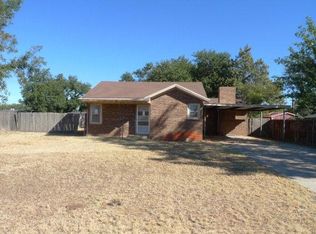 2308 N 1st St, Tahoka, TX 79373