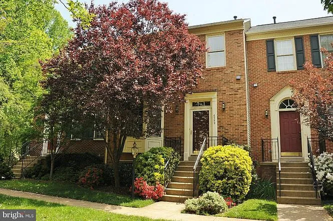 6759 Royal Thomas Way — Photo 1