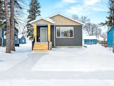 1613 5th Ave S, Fargo, ND, 58103