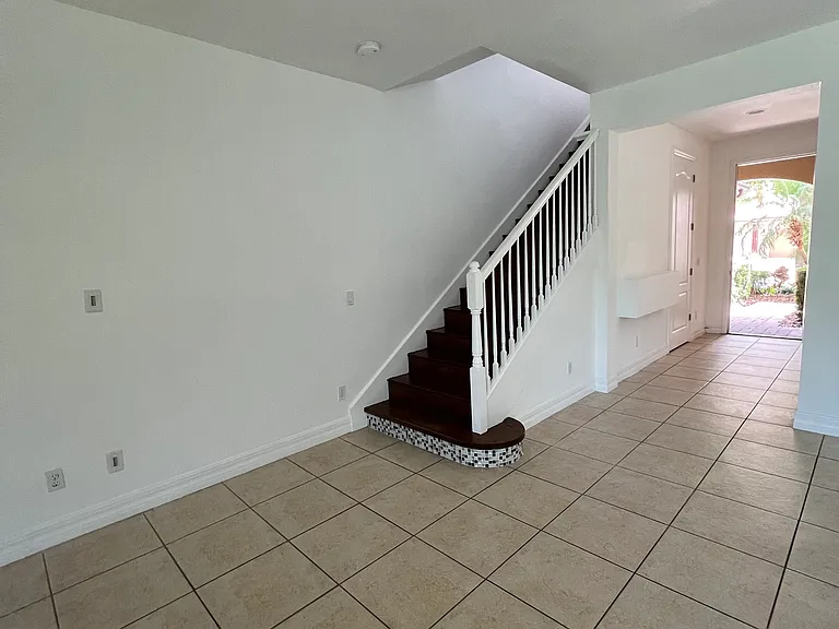 10411 Belfry Cir — Photo 28