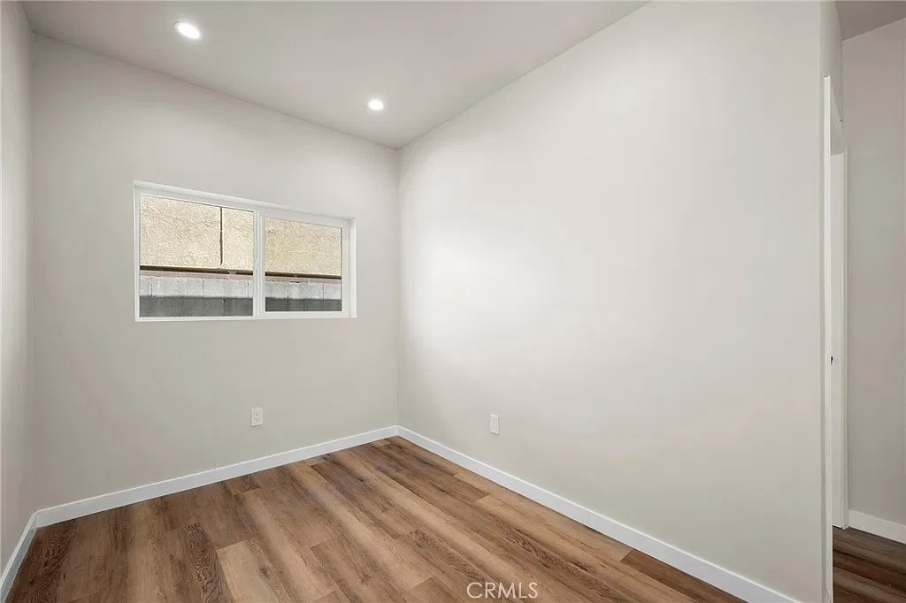 1 bed, 352 sqft, $1,800 — Photo 4