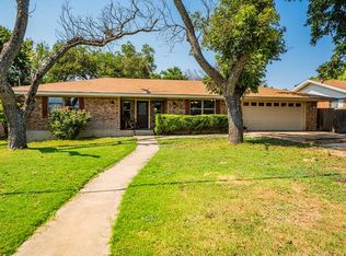 122 Methodist Encampment Rd, Kerrville, TX 78028