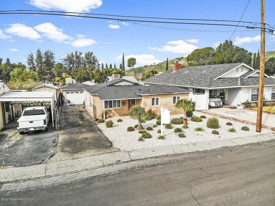 1st image of 10945 McVine Ave