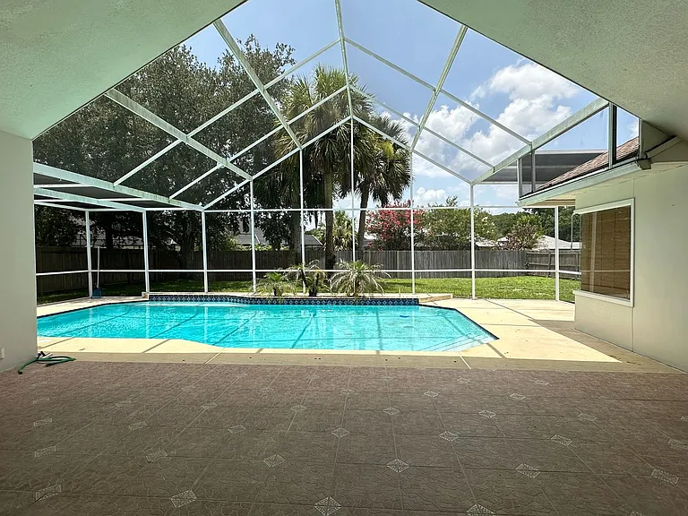935 Shriver Cir — Photo 39
