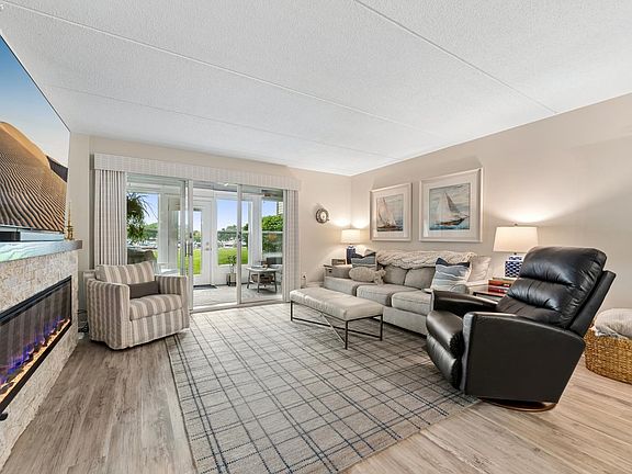 3rd image of 24 Marina Point Dr