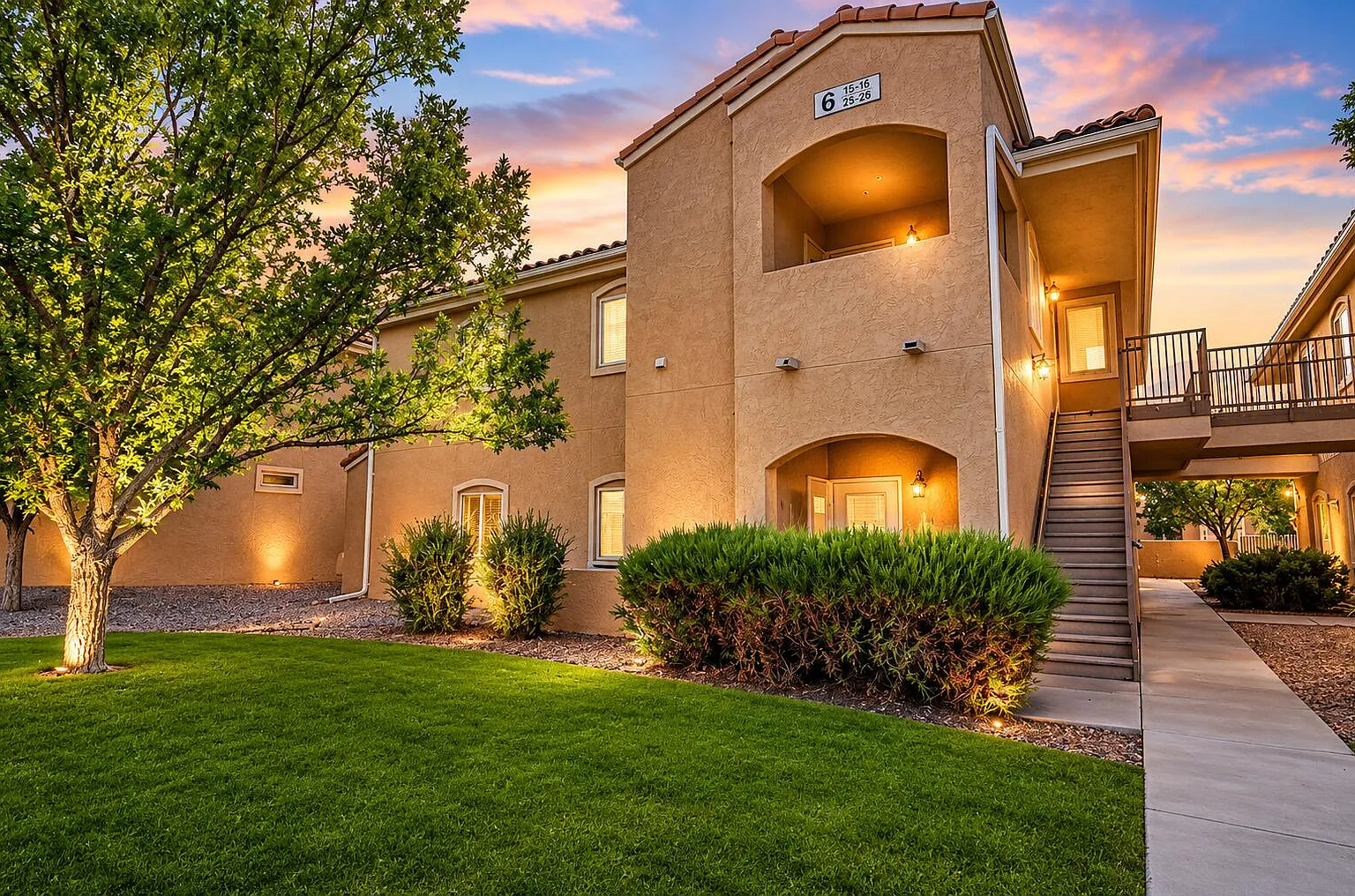 2 bed, 2.0 bath, 1157 sqft, $1,795 — Photo 3