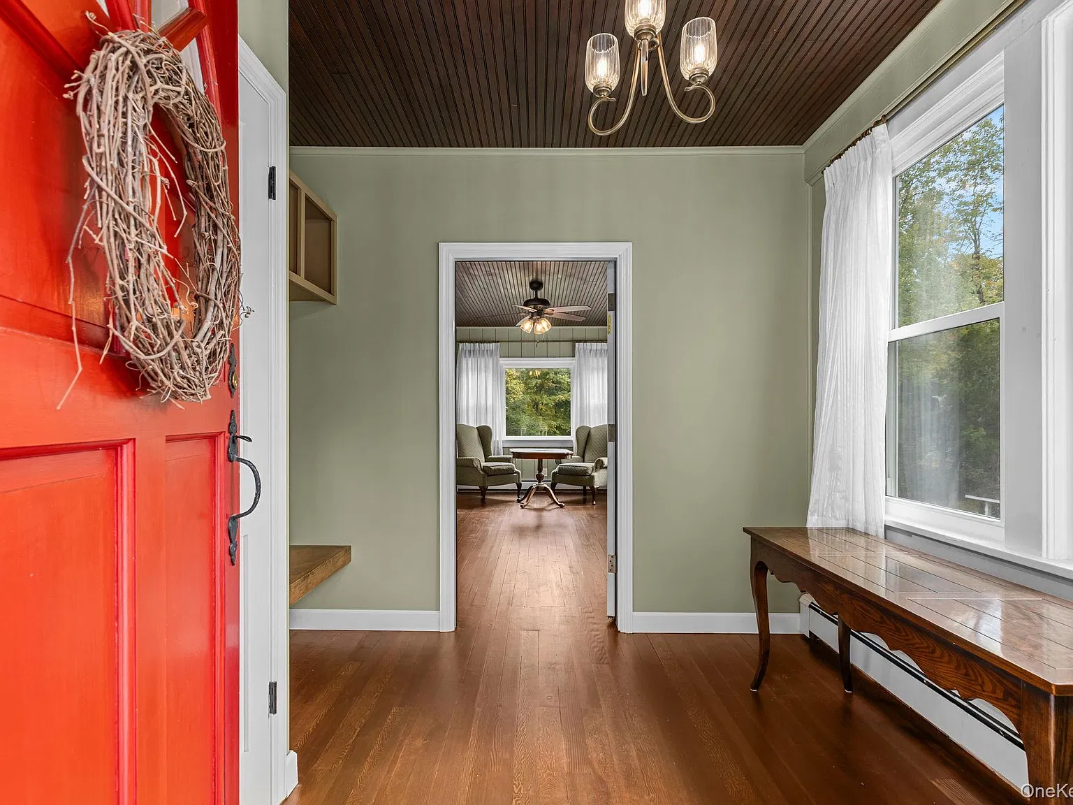 3 bed, 2.0 bath, 1764 sqft, $4,800 — Photo 3