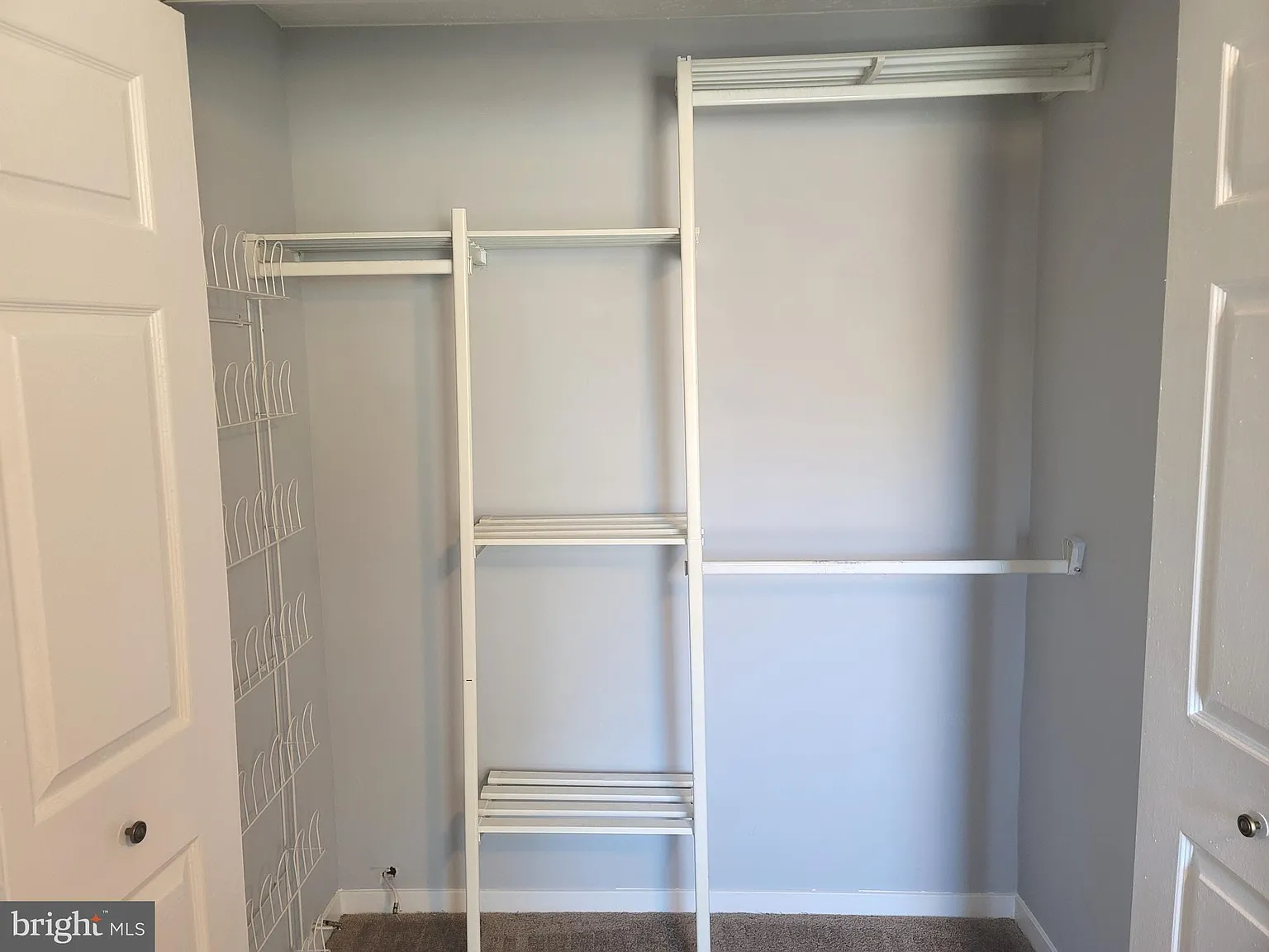 3 bed, 4.0 bath, 2016 sqft, $3,500 — Photo 2