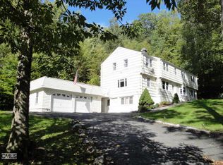 7 N Shore Dr, Ridgefield, CT 06877