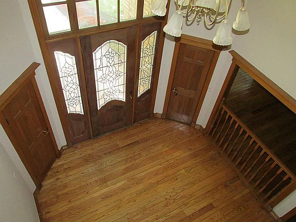 Lovely well kept 2 story home on corner lot