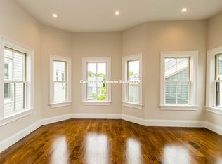 124 Columbia St #4, Cambridge, MA 02139