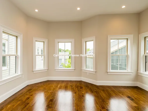 124 Columbia St, Cambridge, MA