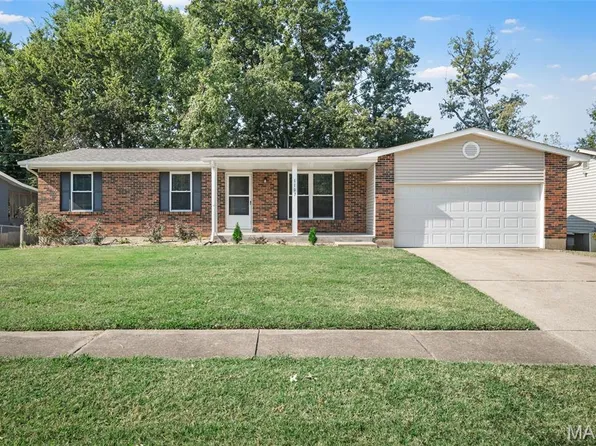 1107 Patsy Ln, O'Fallon, MO 63366