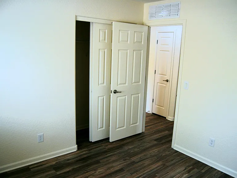 2515 E Electra Ln — Photo 21