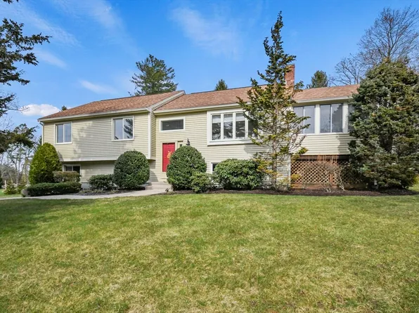 24 Wachusett Dr, Sutton, MA 01590