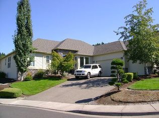 10894 SE Valley Way, Happy Valley, OR 97086