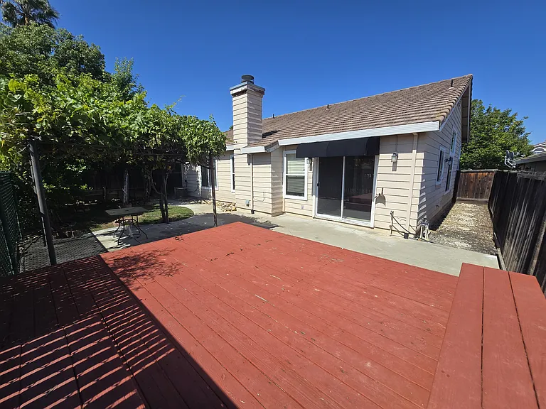 5128 Hereford Ct — Photo 13