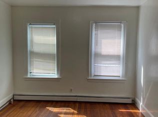 95 Ring St APT 3, Providence, RI 02909