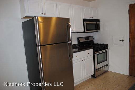 1st image of 2860 Observatory Ave APT 1