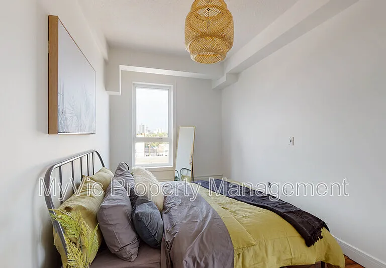 8015 102nd St NW — Photo 5