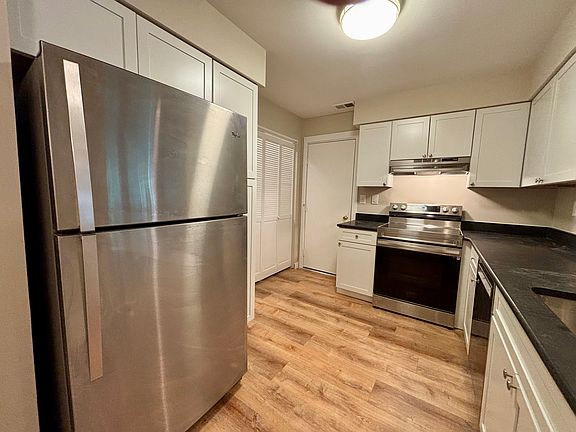 2nd image of 42 Stevens Ct