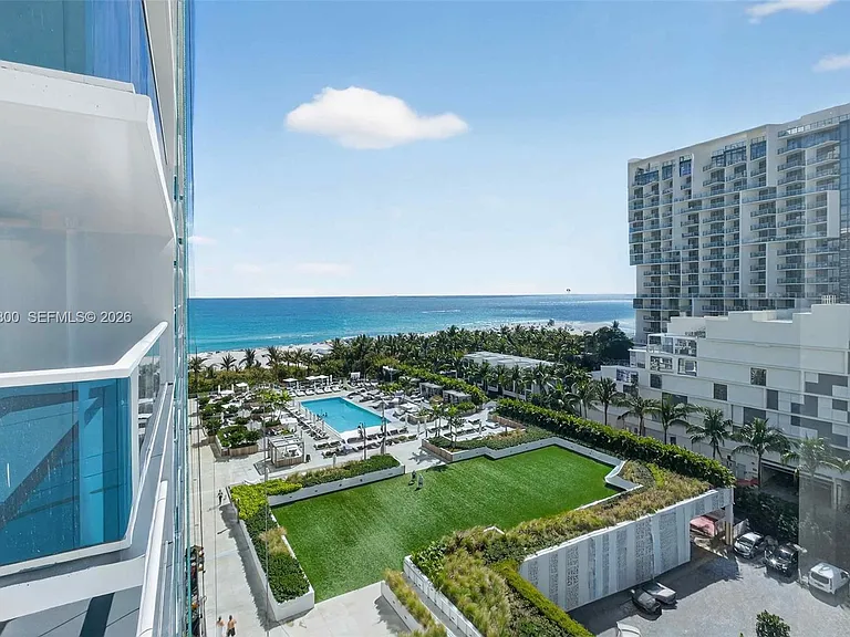 2301 Collins Ave #943 — Photo 34