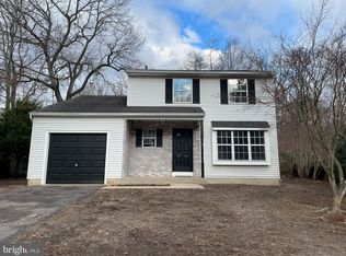 5 Hanover Pl, Sicklerville, NJ 08081