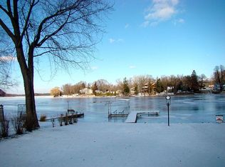 6317 Riverside Rd, Waterford, WI 53185