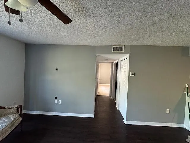 4167 N Haverhill Rd #1107 — Photo 9
