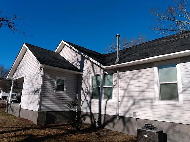 1241 S Lafayette St — Photo 3