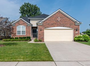 4554 Cranston Rd, Canton, MI 48188