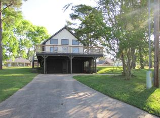 315 Bridgelanding, Onalaska, TX 77360