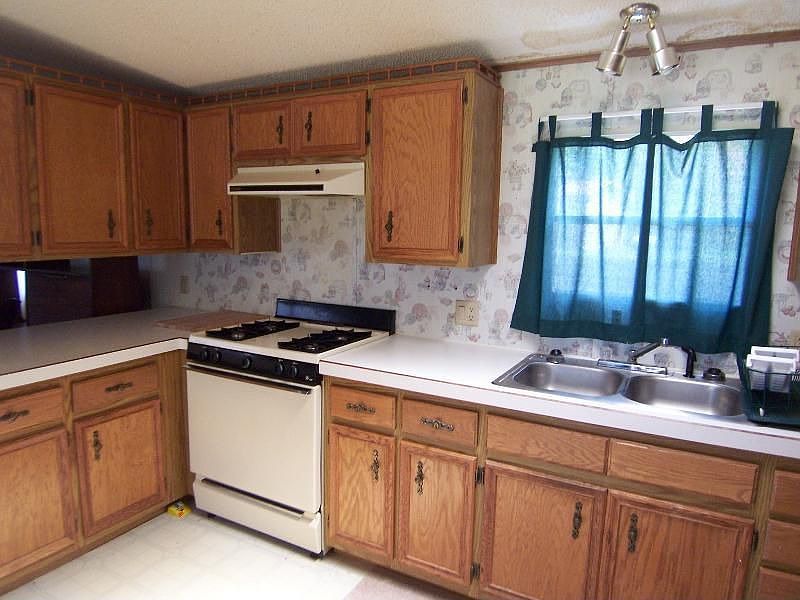 2nd image of 595 S Rice Lake Dr