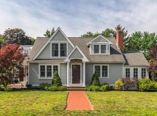 10 Meadow Brook Ln, Reading, MA 01867