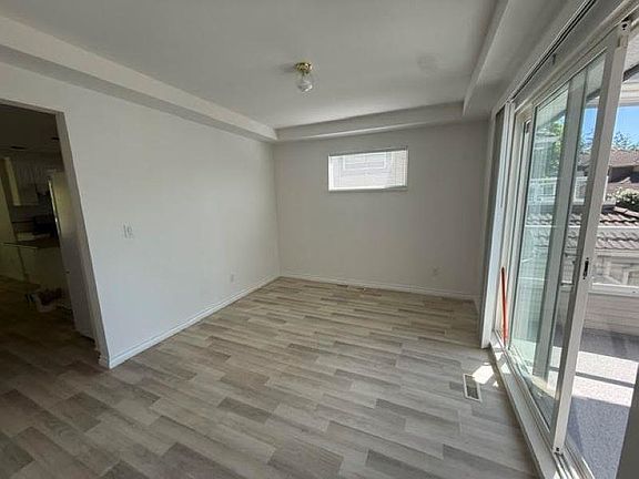 3rd image of 16XX Plateau Cres