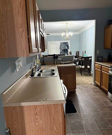 3rd image of 6442 Rockaway Rd