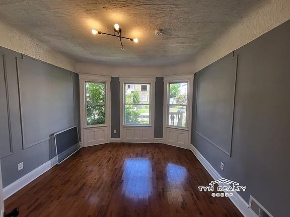 2nd image of 446 Irvine Turner Blvd #1