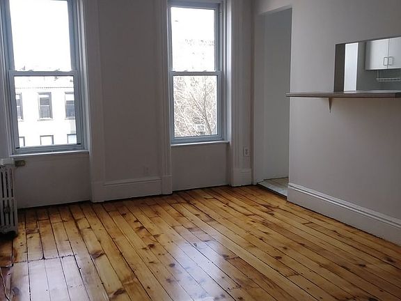 2nd image of 745 President St #3