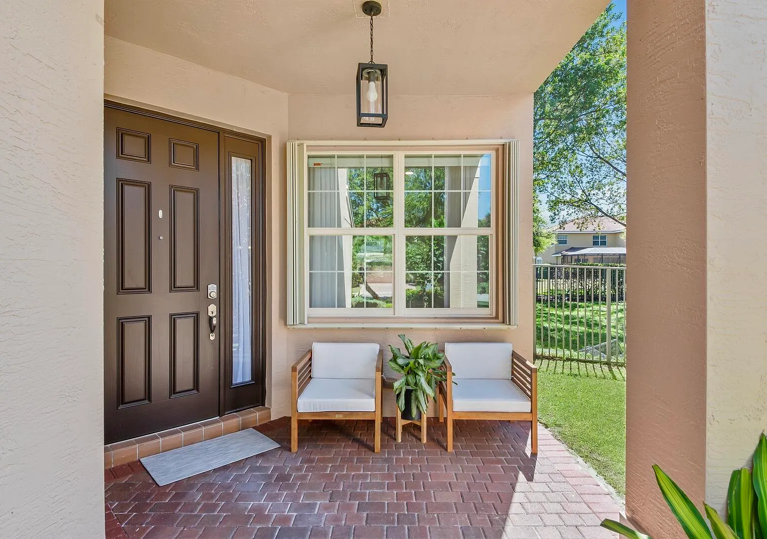 4 bed, 2.5 bath, 2256 sqft, $4,300 — Photo 4