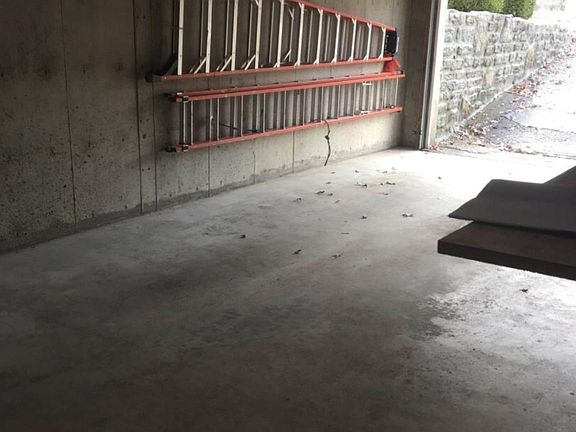 Pull in garage